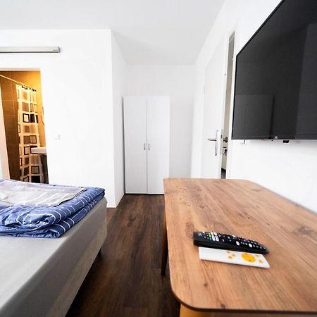 Pension Diloyal Нюртинген Экстерьер фото
